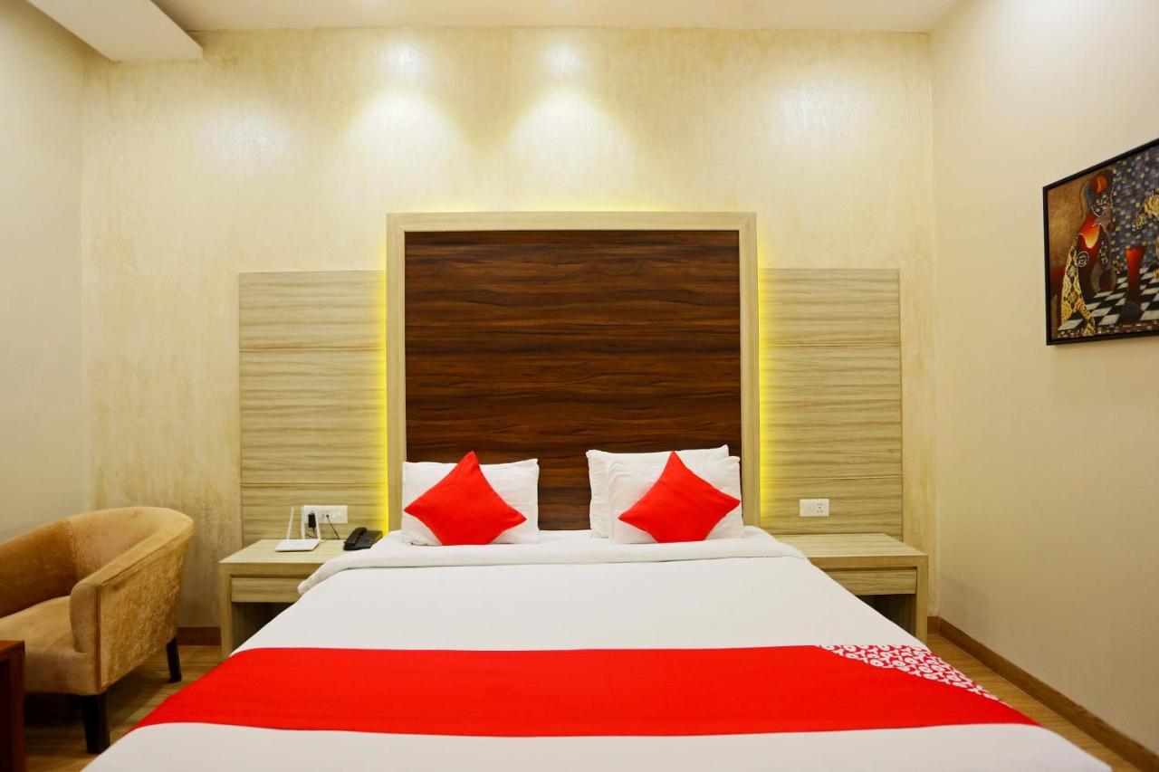 Capital O Green Palms Near Jhilmil Metro Station Hotel Nova Deli Exterior foto